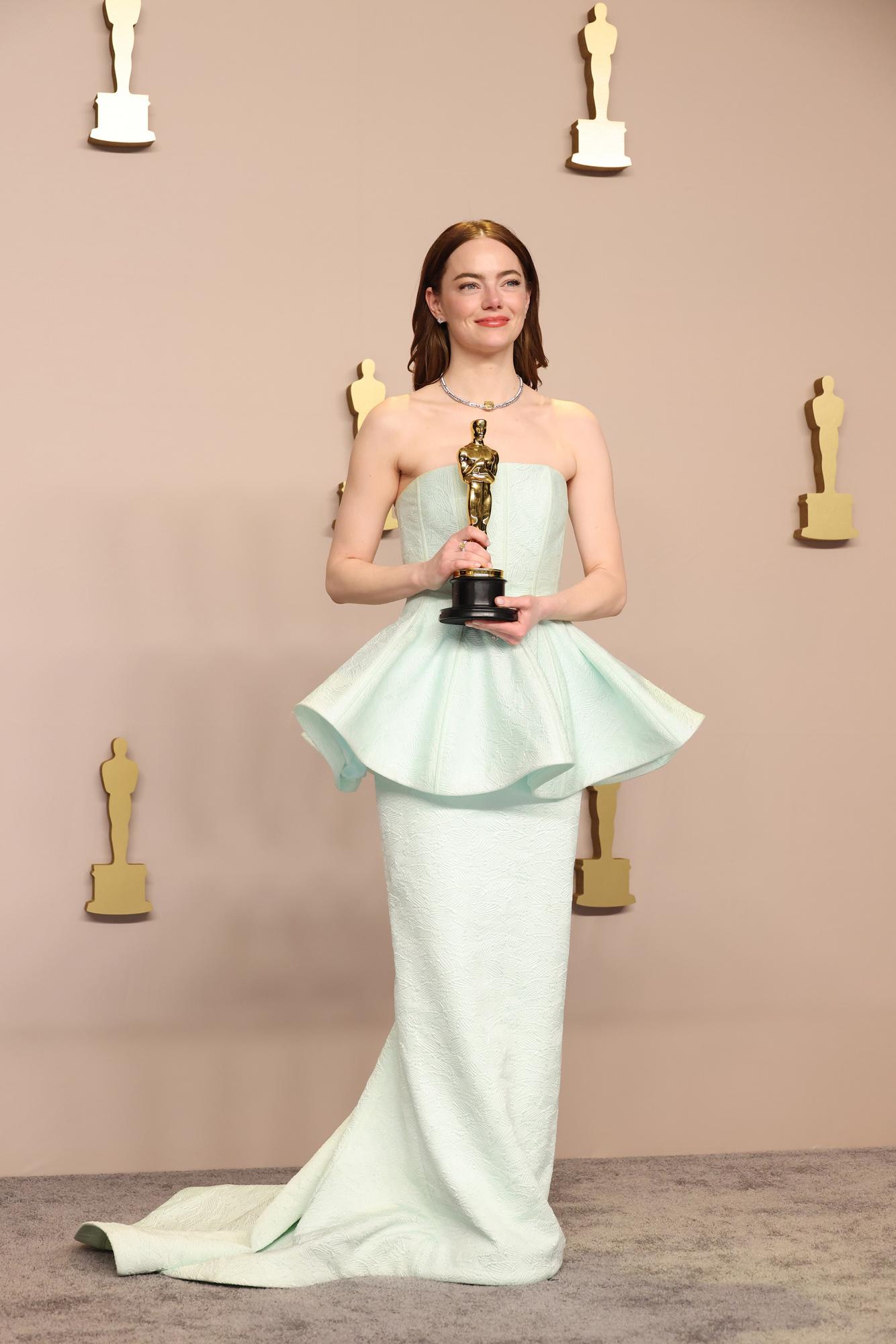 Топ-10 найрозкішніших образів з церемонії нагородження Оскар 2024